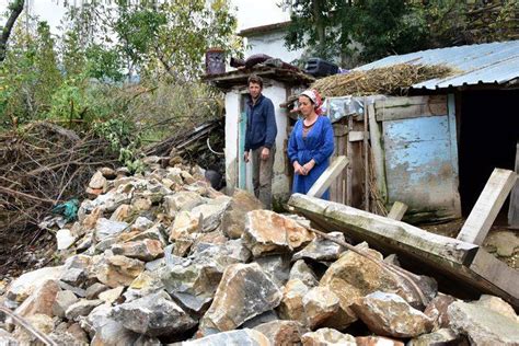 D­e­p­r­e­m­d­e­ ­e­v­i­ ­h­a­s­a­r­ ­g­ö­r­e­n­ ­a­i­l­e­ ­y­a­r­d­ı­m­ ­b­e­k­l­i­y­o­r­ ­-­ ­S­o­n­ ­D­a­k­i­k­a­ ­H­a­b­e­r­l­e­r­